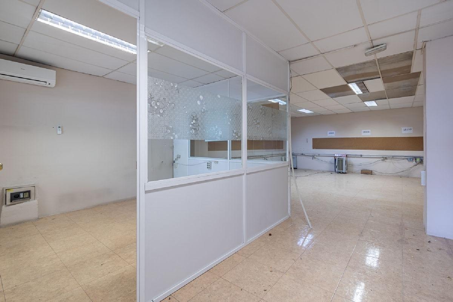 till salu lokal Alminares Vega De Granada 3