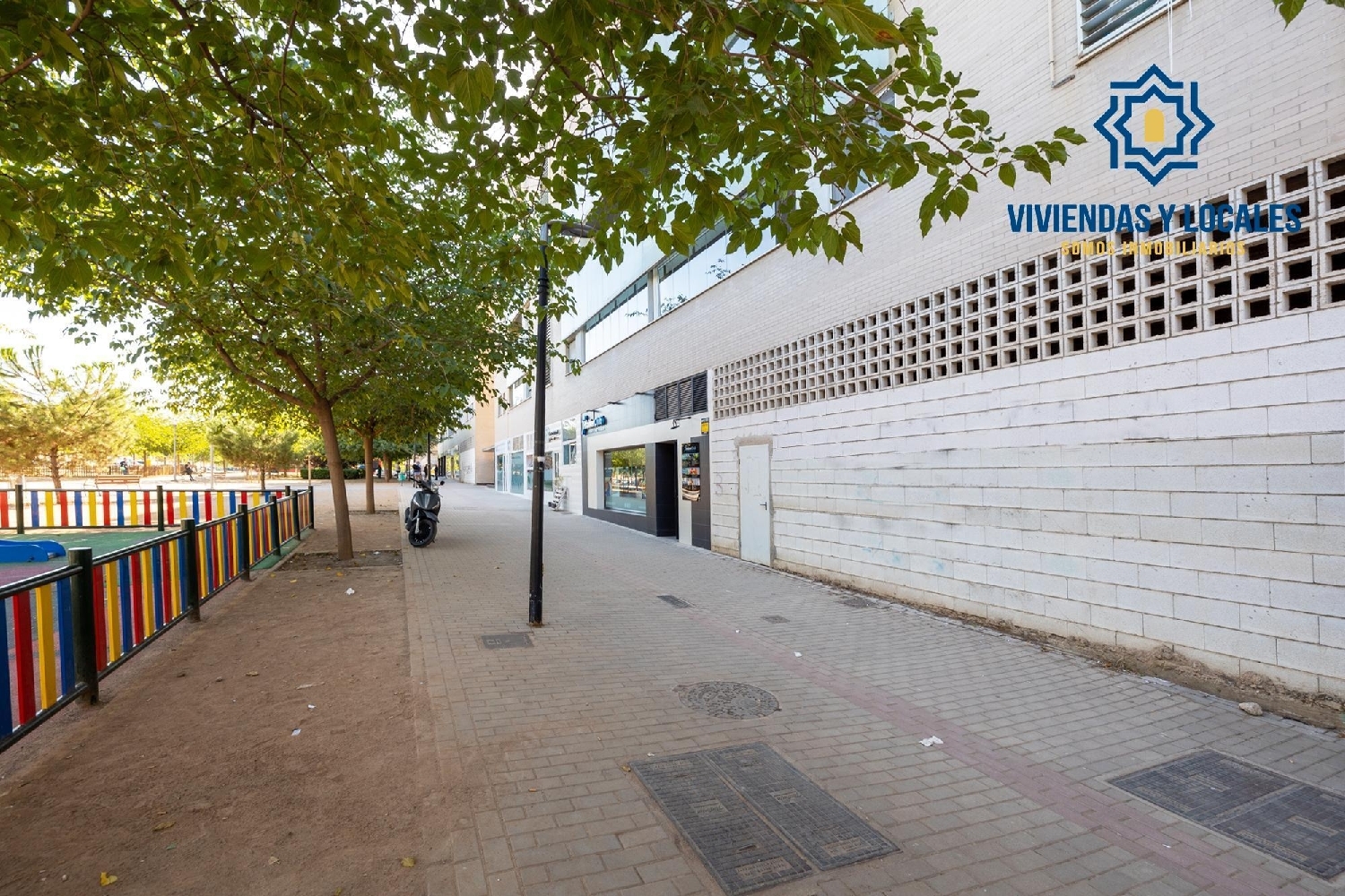  till salu lokal Alminares Vega De Granada 6