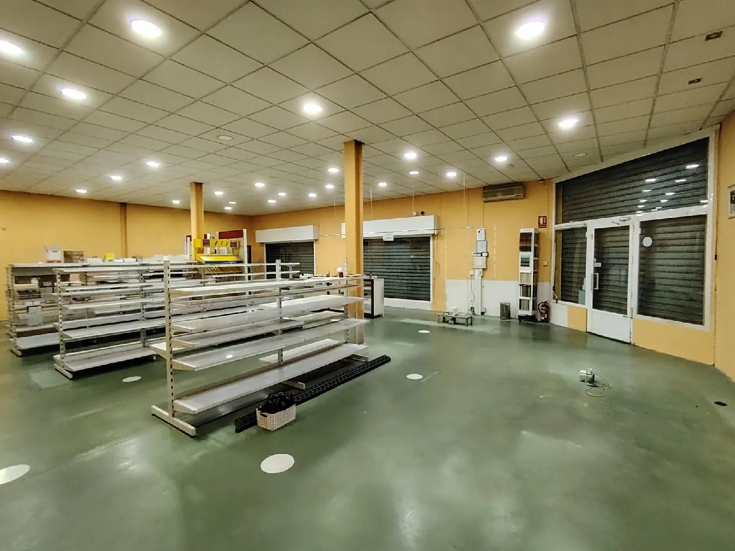  till salu lokal Ambroz Vega De Granada 5