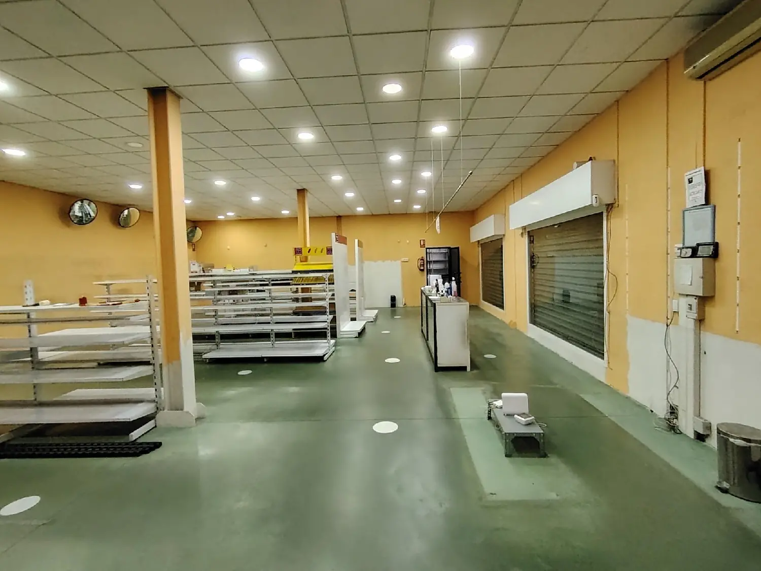 till salu lokal Ambroz Vega De Granada 3
