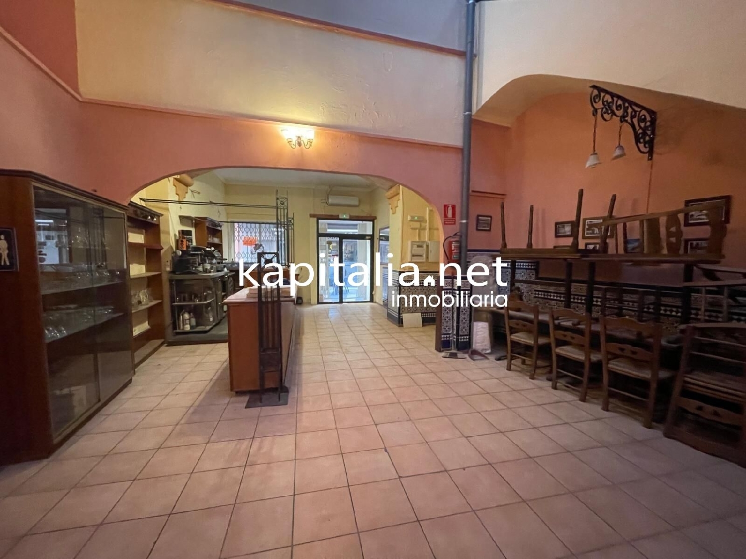  till salu lokal Anahuir Costera (La) 6