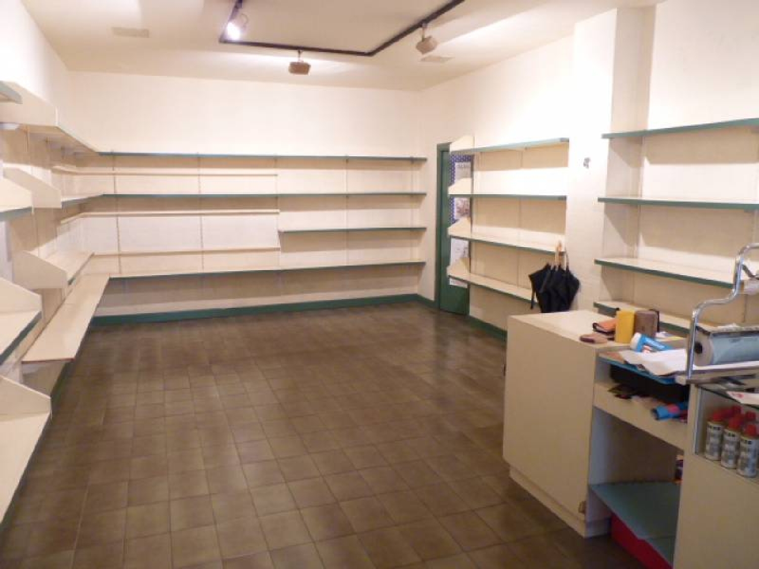 till salu lokal Andia Tierra Estella 2