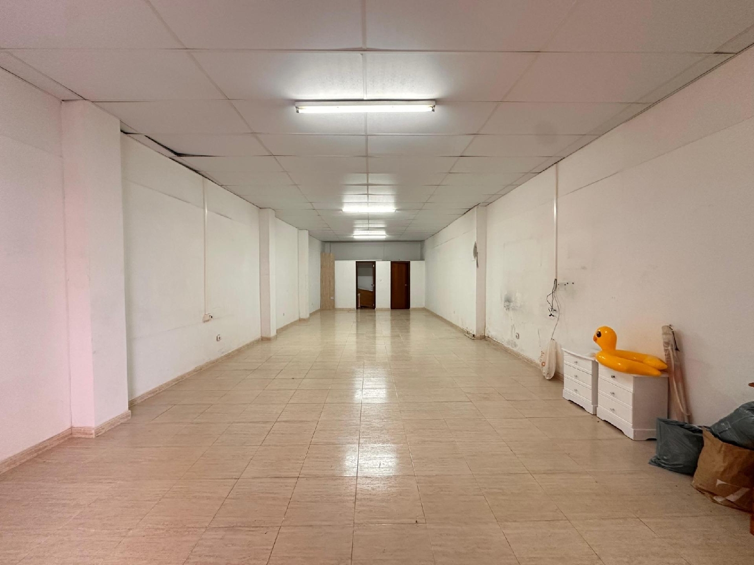  till salu lokal Ausias March Ribera Alta 4