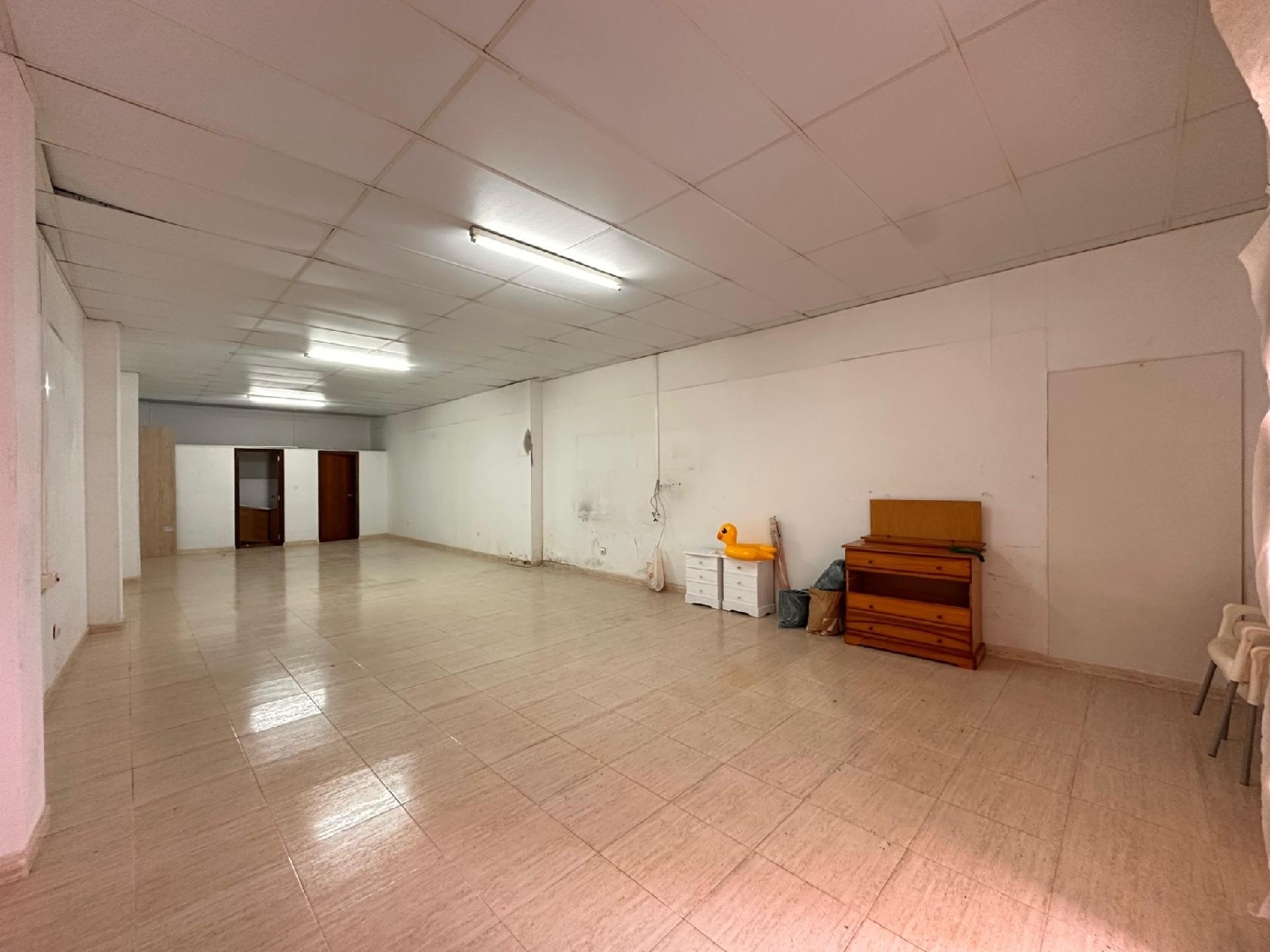  till salu lokal Ausias March Ribera Alta 1