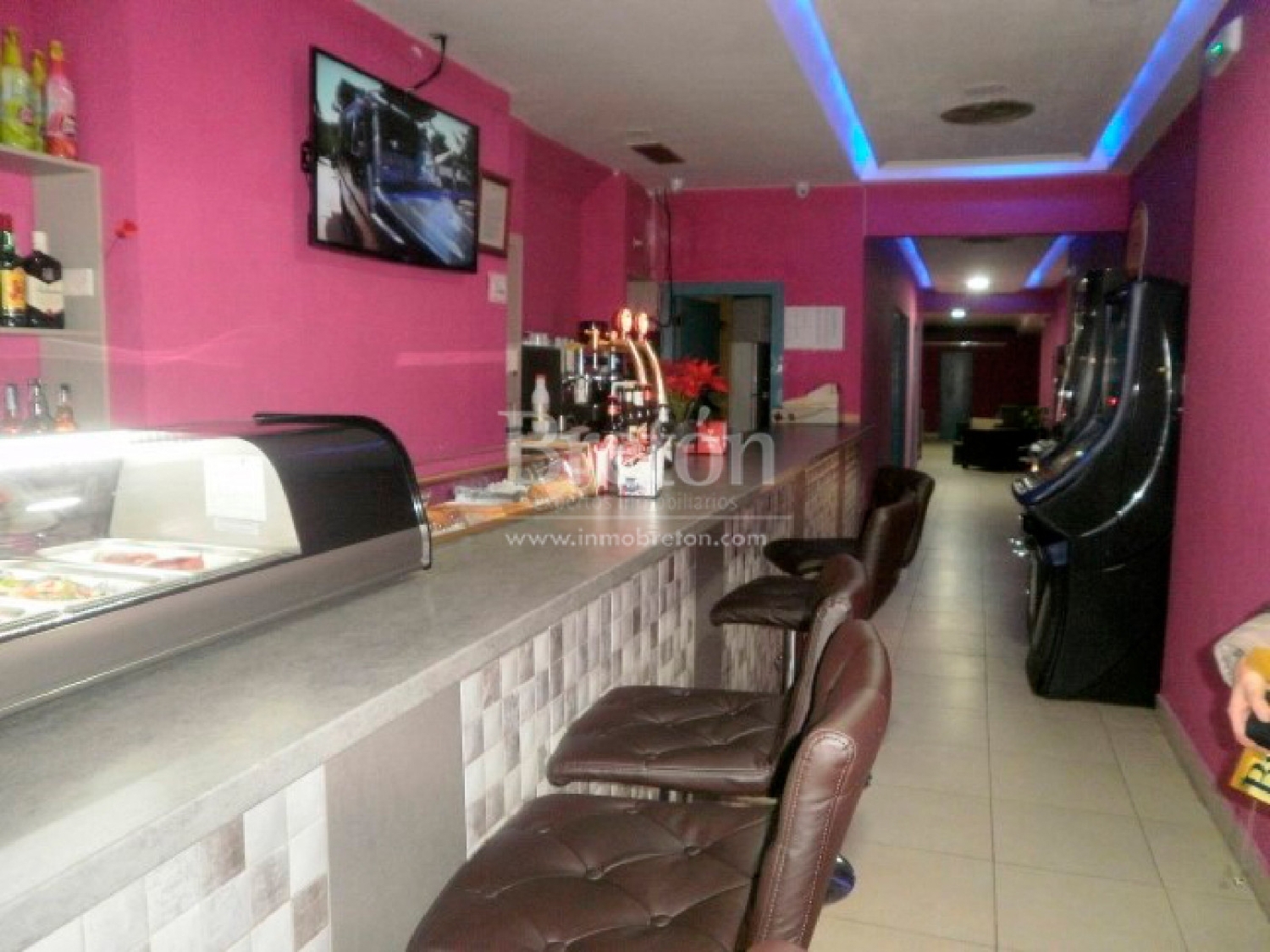  till salu lokal Avenida Valencia D.C. Zaragoza 3