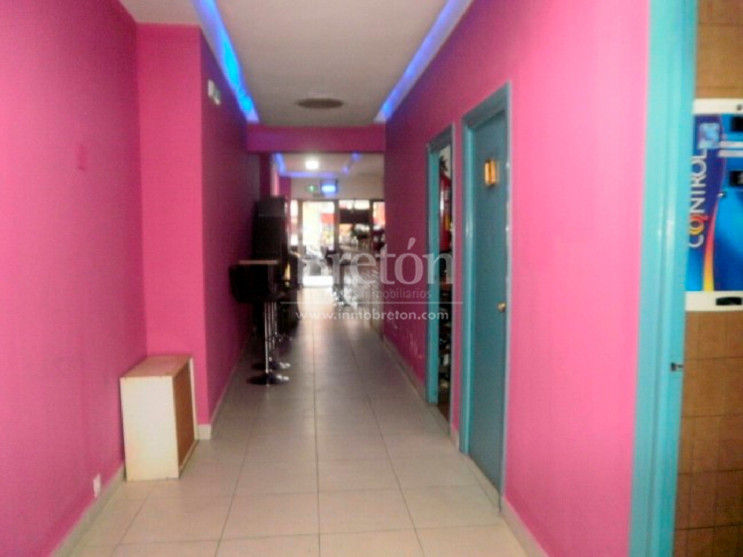  till salu lokal Avenida Valencia D.C. Zaragoza 6