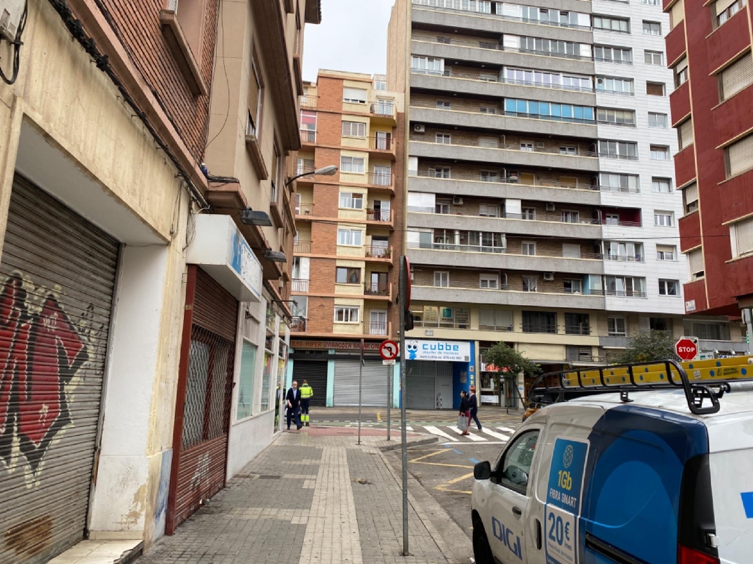 till salu lokal Avenida Valencia D.C. Zaragoza 2