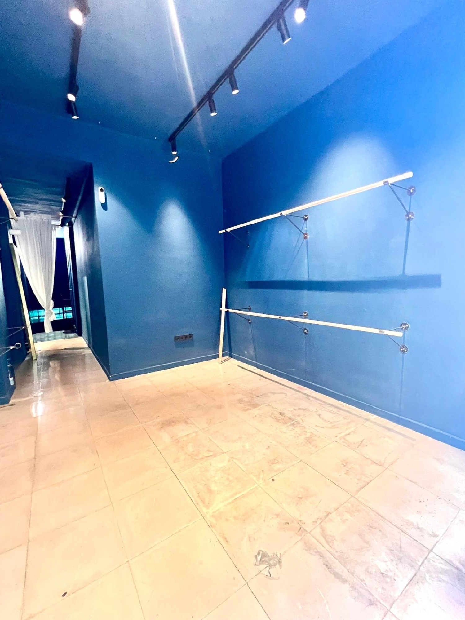  till salu lokal Avenidas Palma 8