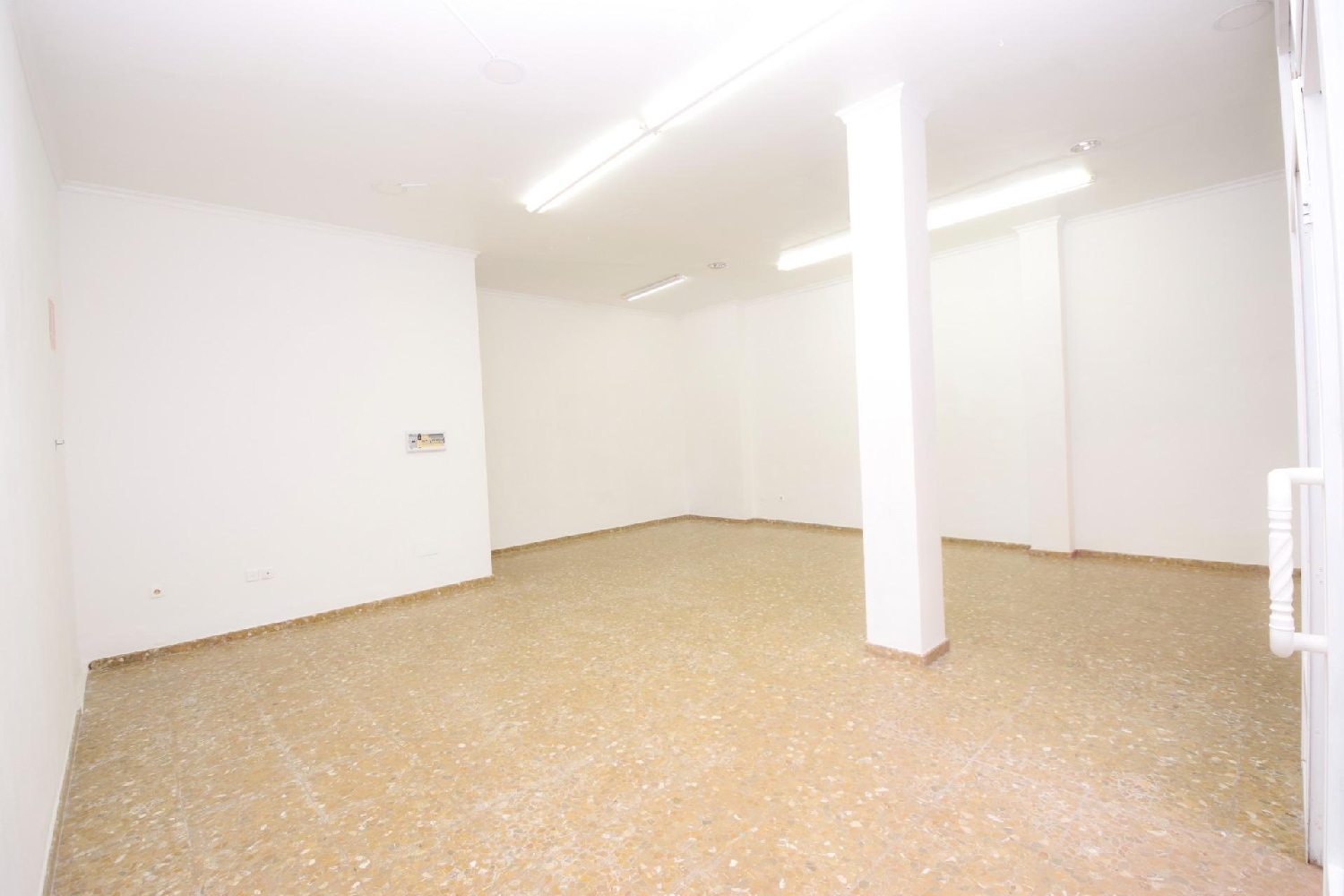 till salu lokal Baños De Guardias Poniente Almeriense 3