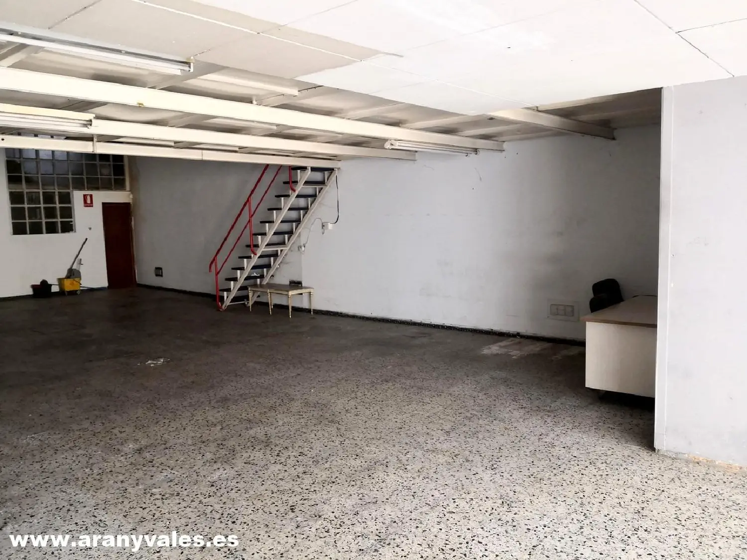  till salu lokal Calvos Bergantiños 2