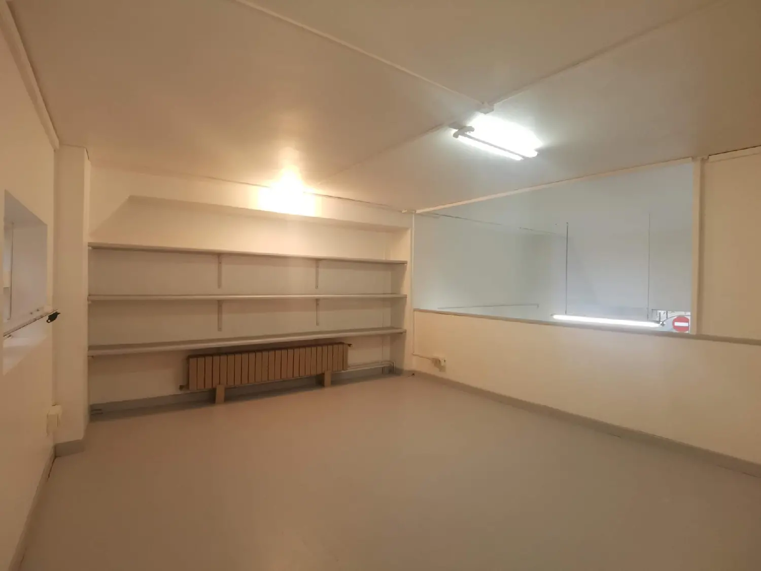  till salu lokal Carballo Bergantiños 5