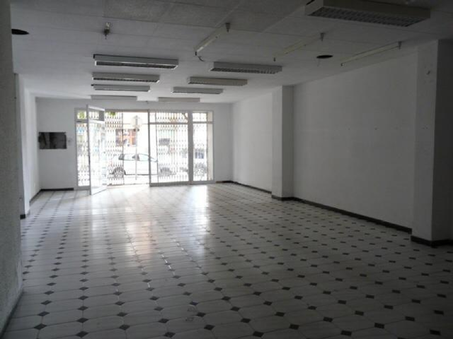  till salu lokal Barri Inmaculada 43205 Baix Camp 1