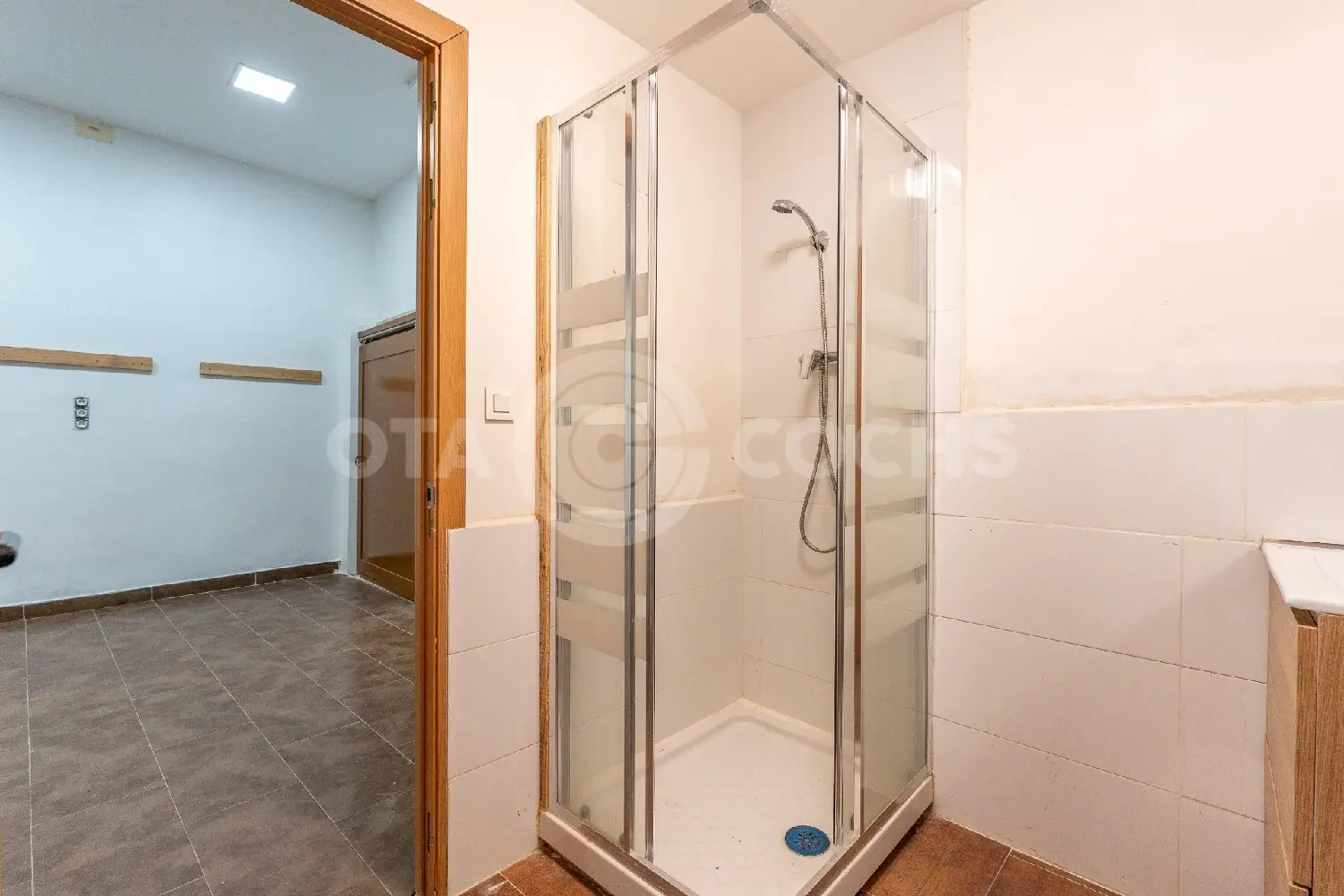  en venta local Barriada Les Tres Creus Bages 8