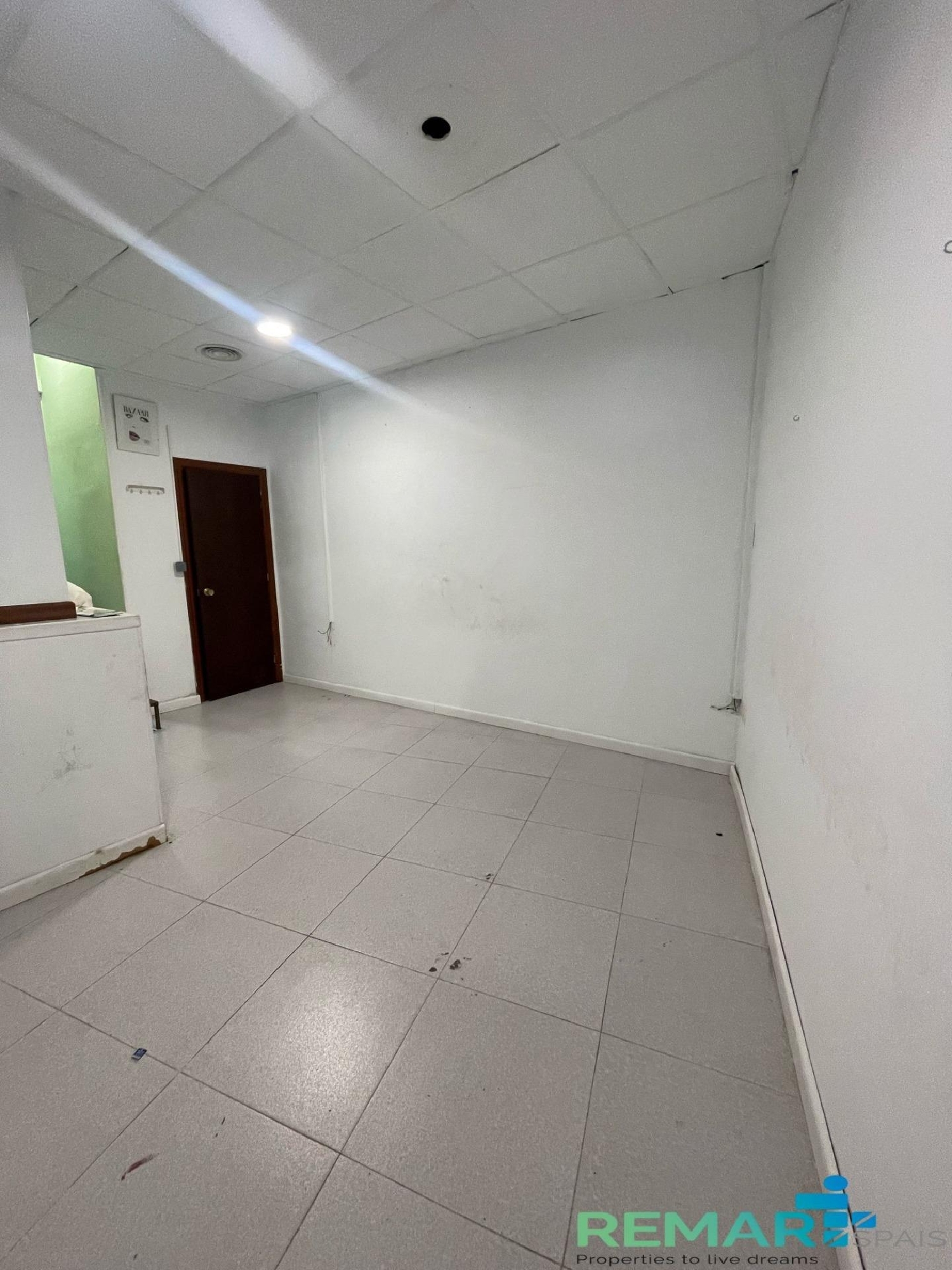 till salu lokal Barri Montserrat 43205 Baix Camp 3