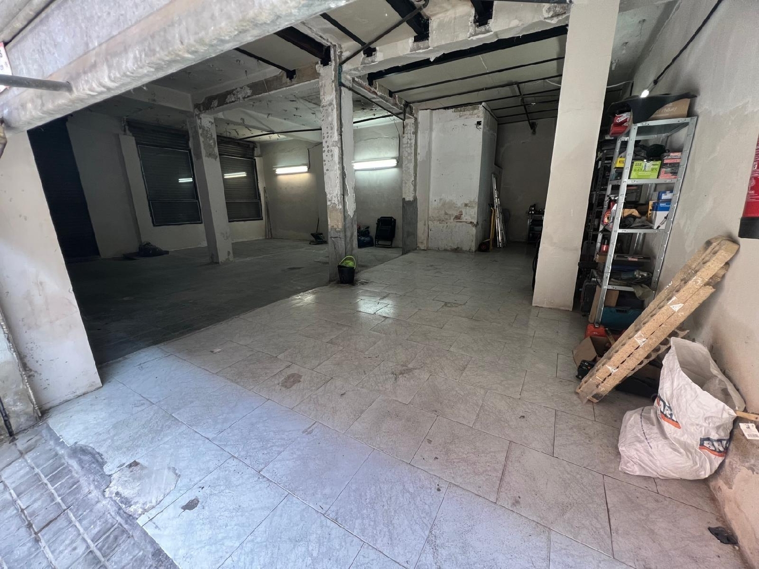  till salu lokal Barri Sant Josep Artesa Horta Oest 6