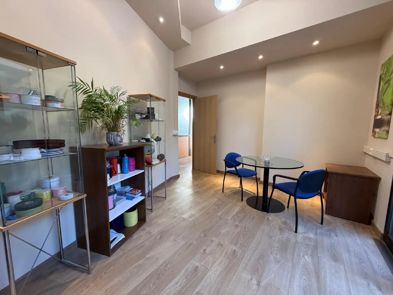 till salu lokal Fabrica Vermella Bages 2