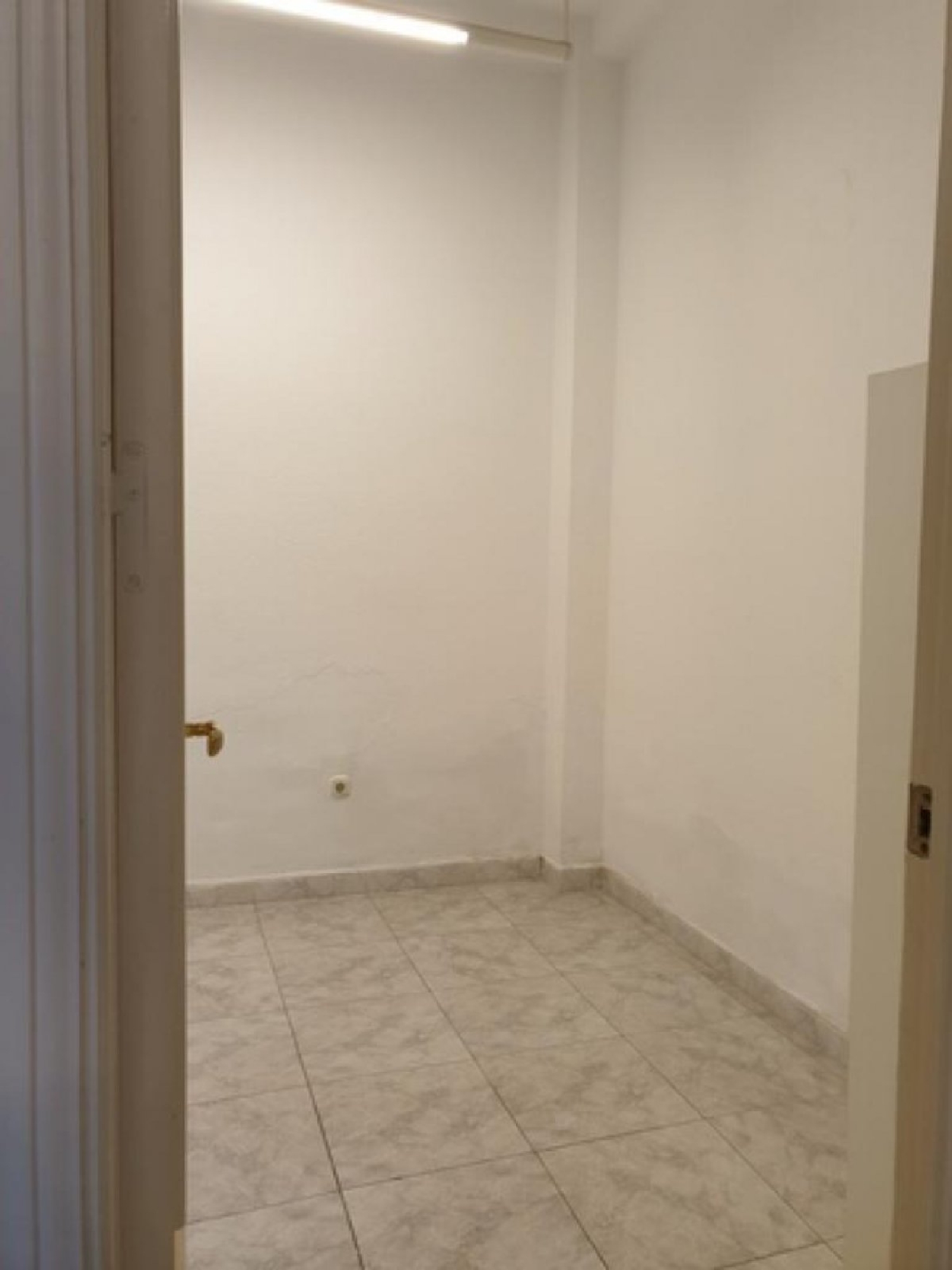  till salu lokal Barrio Alto-San Félix-Los Ángeles-Cruz Caravaca-Piedra Redonda-Almendros Comarca Metropolitana De Almería 5