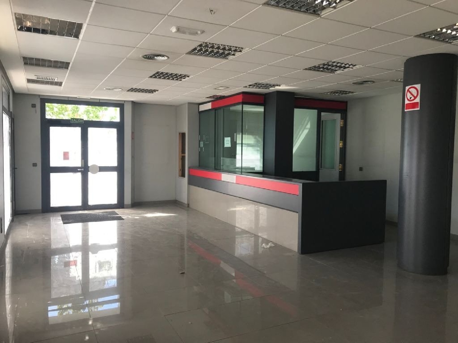 till salu lokal Barrio De Archilla Poniente Almeriense 2