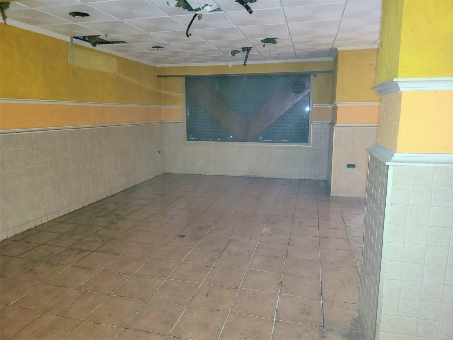  till salu lokal Barrio De La Luz Horta Oest 5