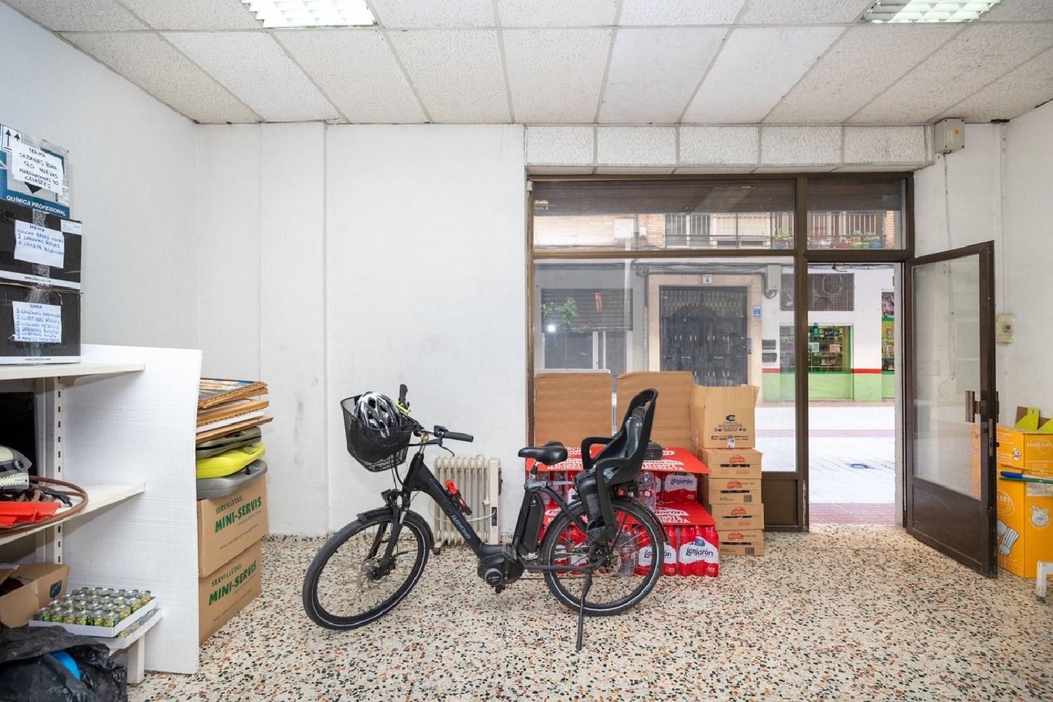  till salu lokal Beiro Vega De Granada 4