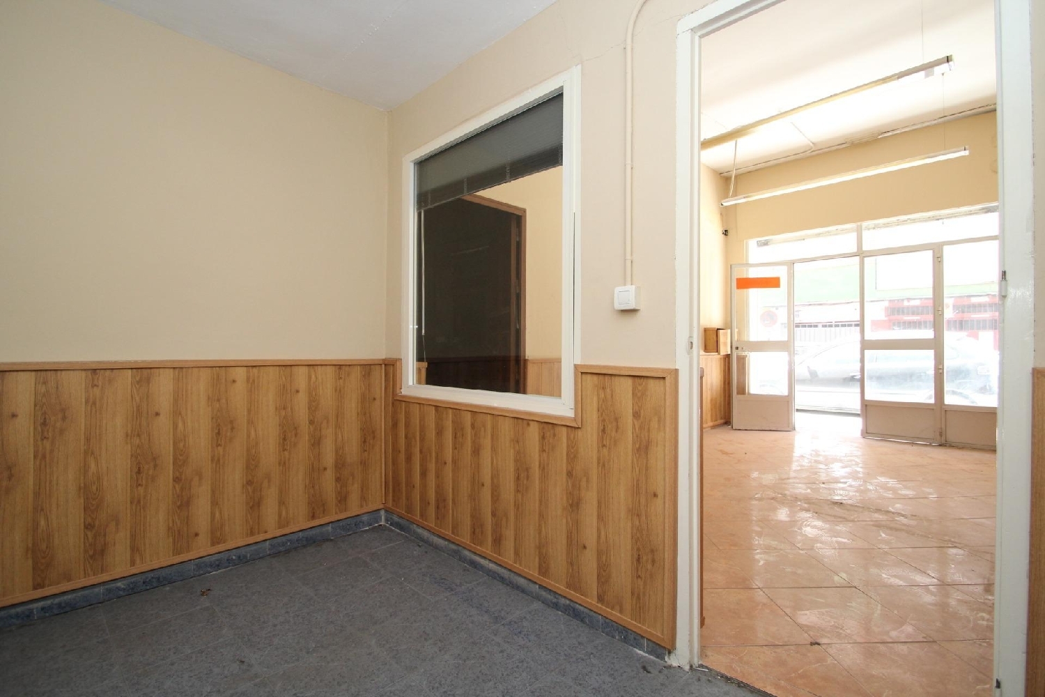  till salu lokal Beiro Vega De Granada 4
