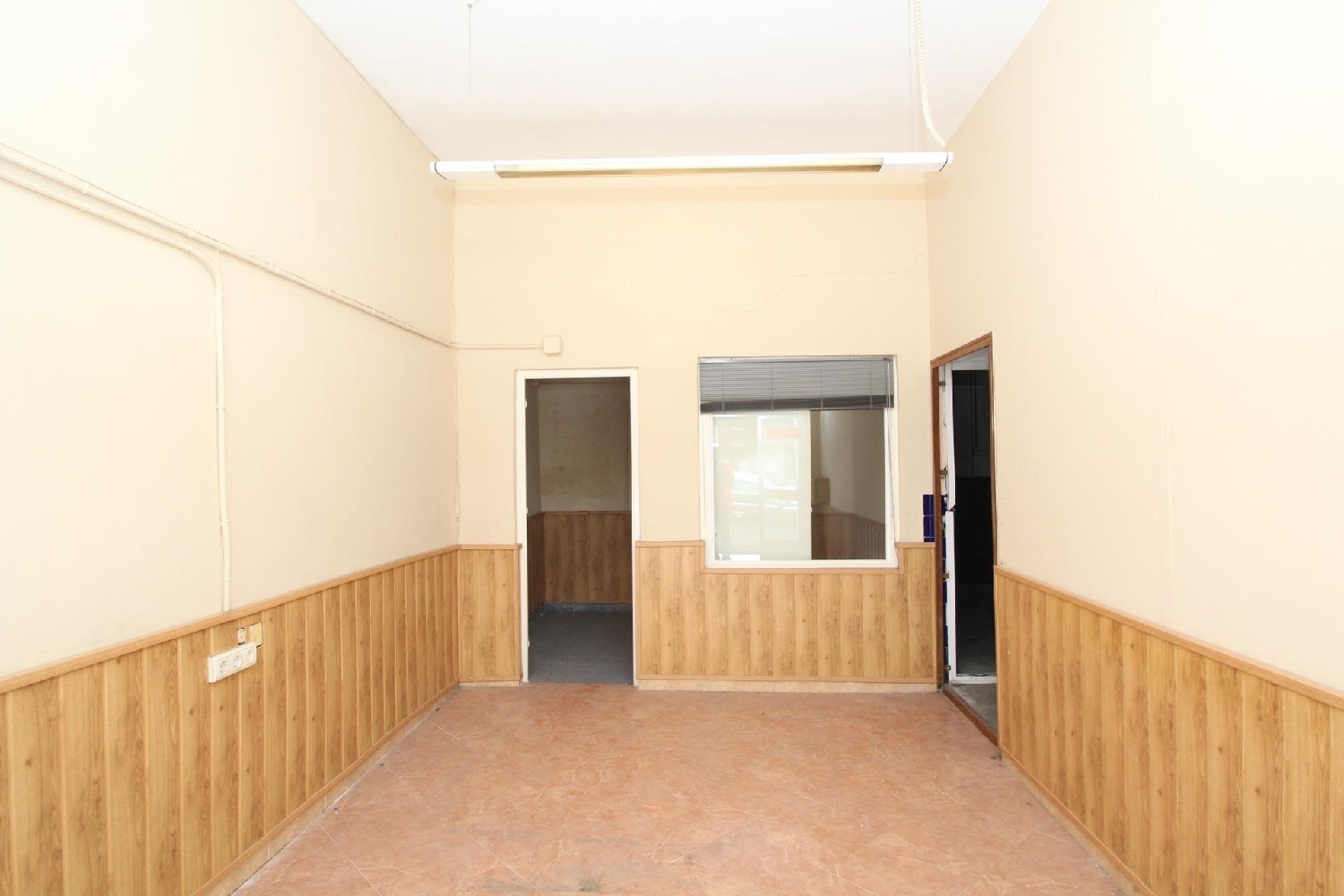 till salu lokal Beiro Vega De Granada 2