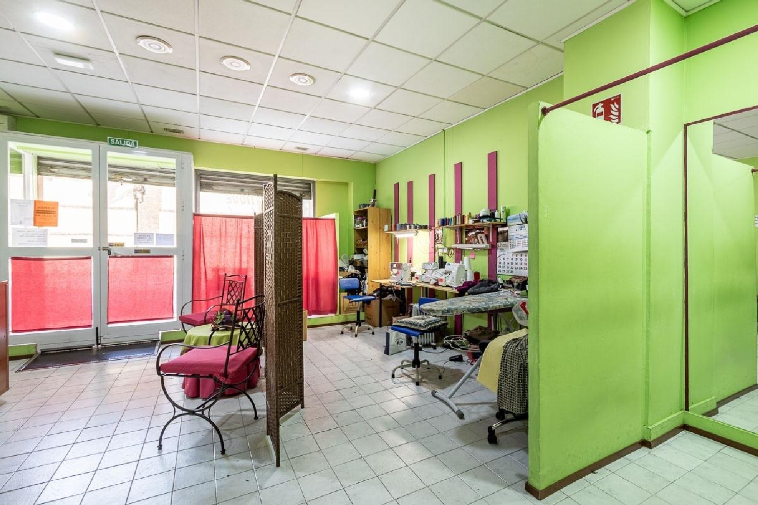 till salu lokal Beiro Vega De Granada 2