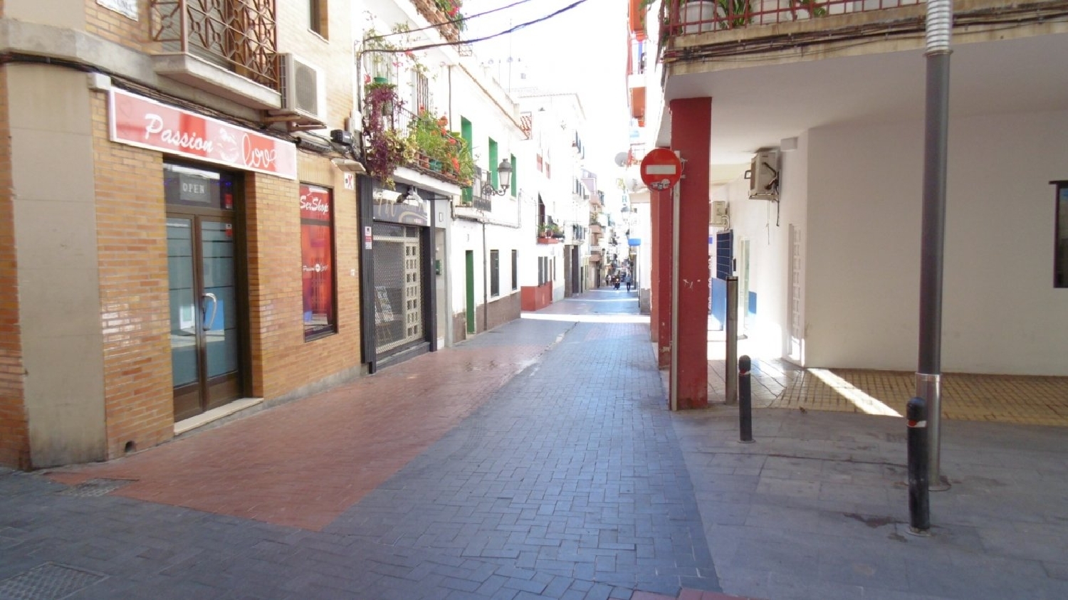 till salu lokal Benidorm (Centro) Marina Baixa 3
