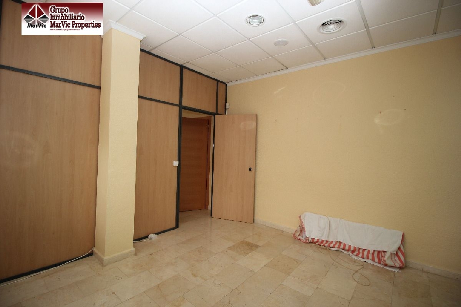 till salu lokal Benidorm (Centro) Marina Baixa 3