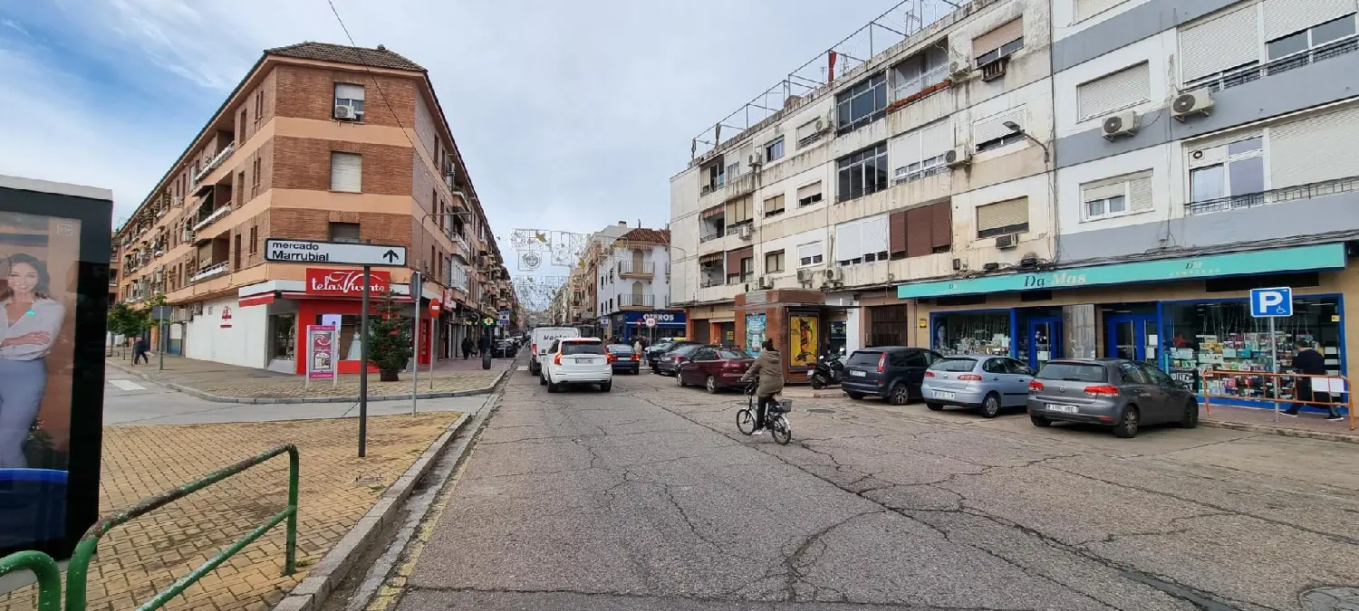  till salu lokal Brillante Córdoba 1