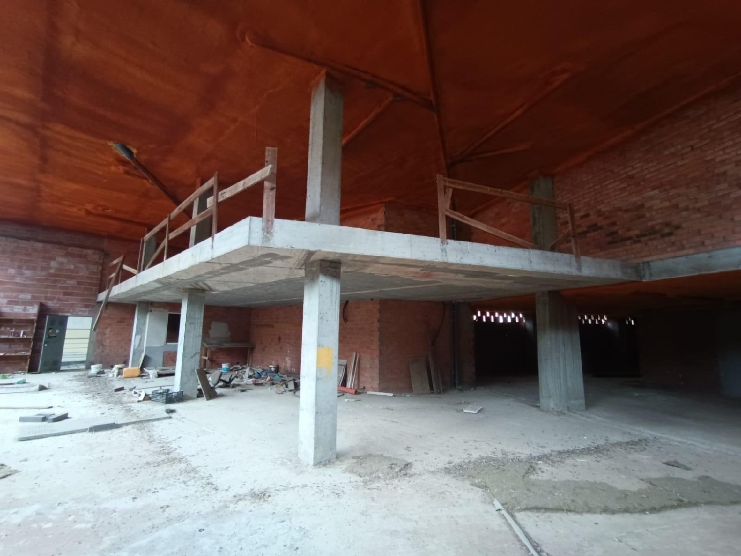 till salu lokal Burgo Deza 3