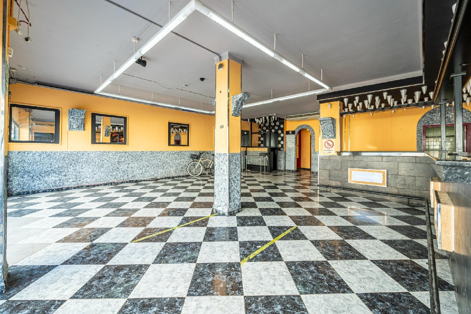  till salu lokal Cala Millor Llevant 1