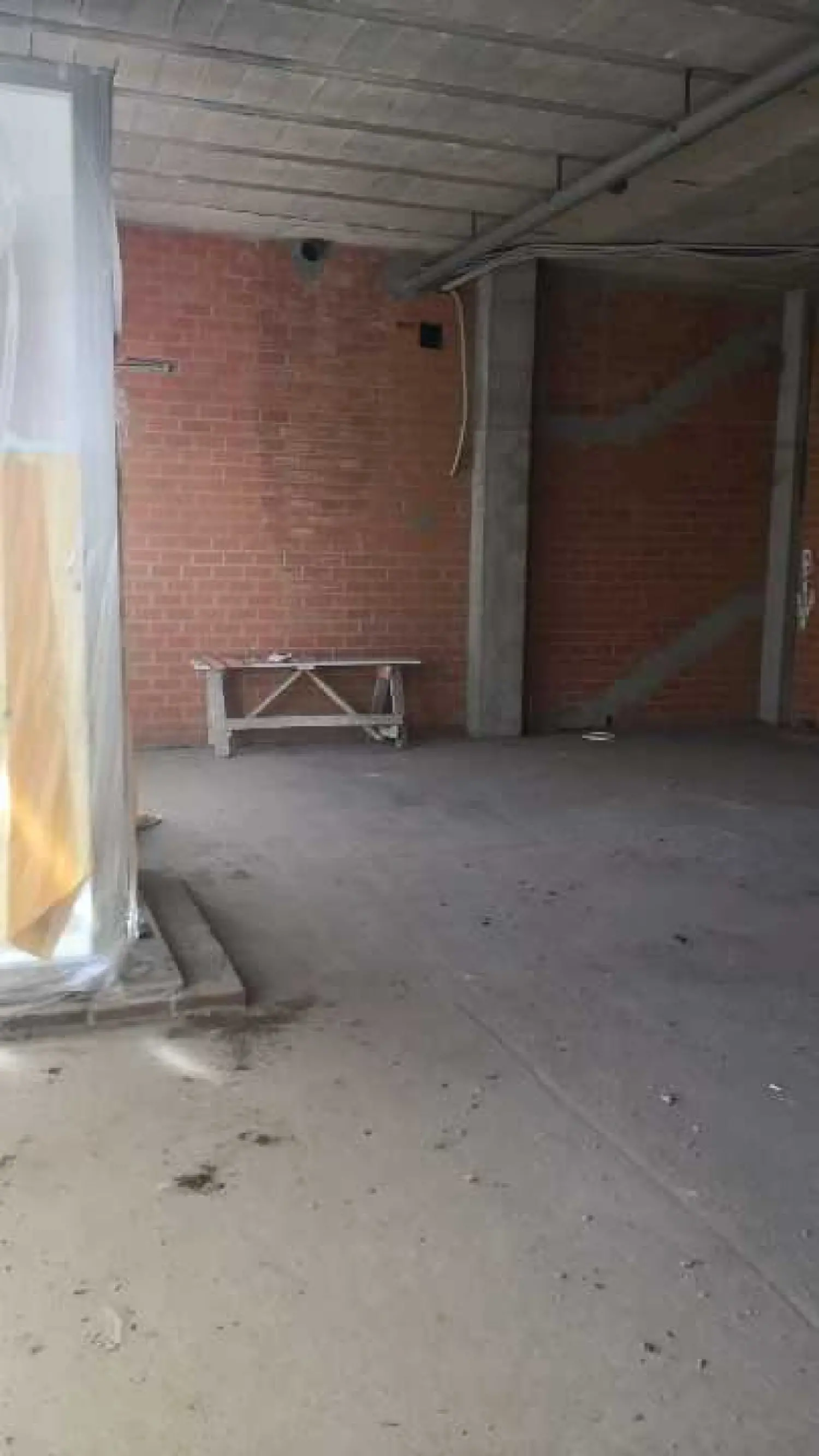  till salu lokal Caxin Bergantiños 1