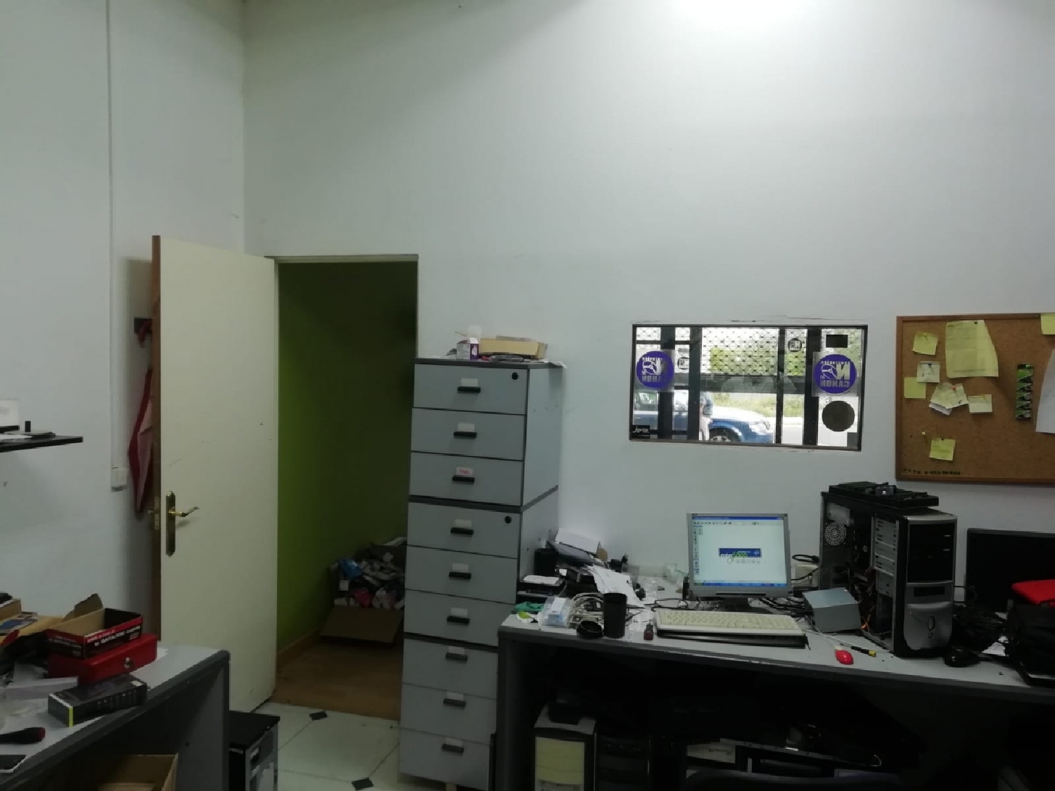  en venta local Baldaio Bergantiños 3