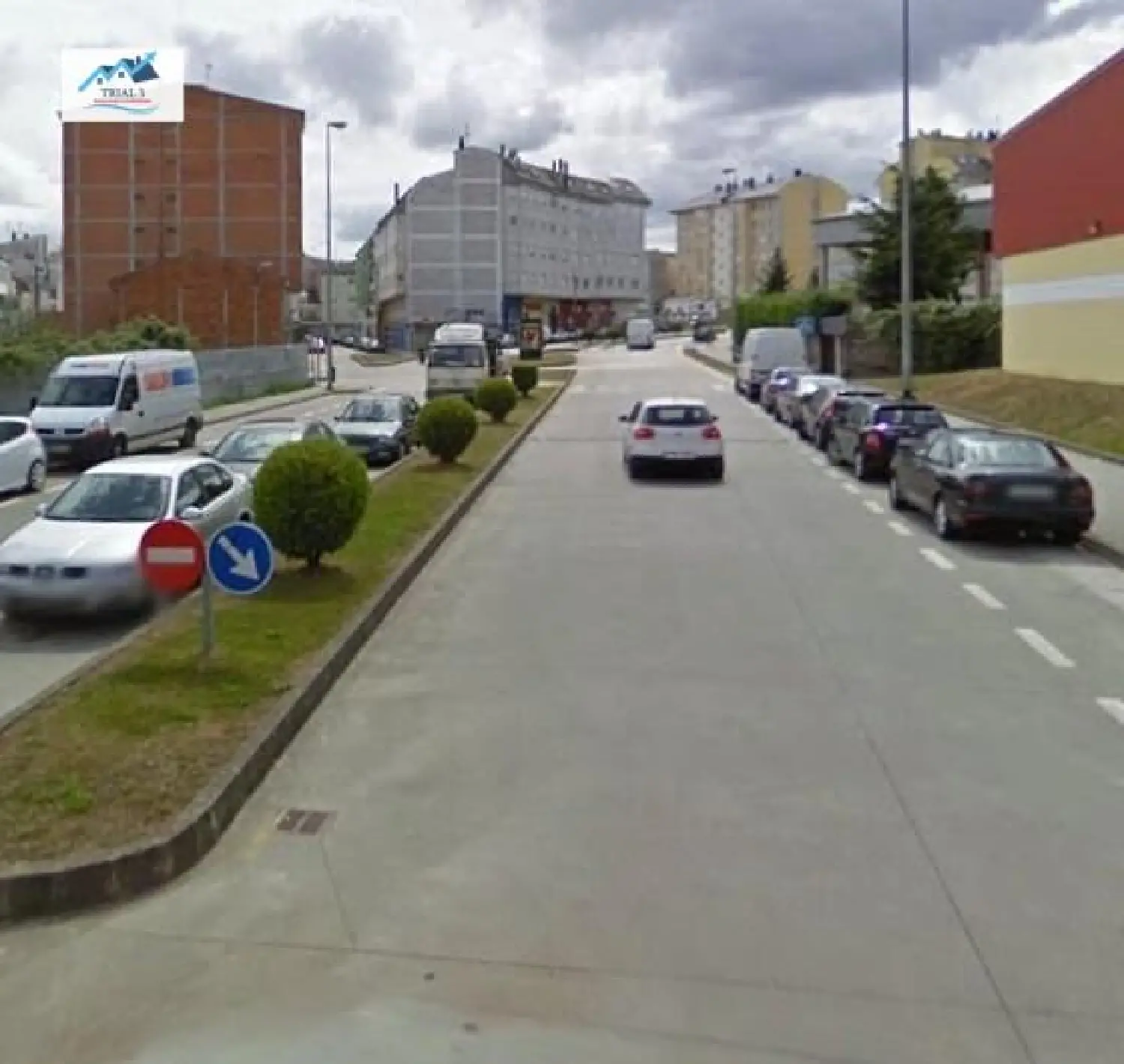 till salu lokal Campiña Urb. Lugo 2