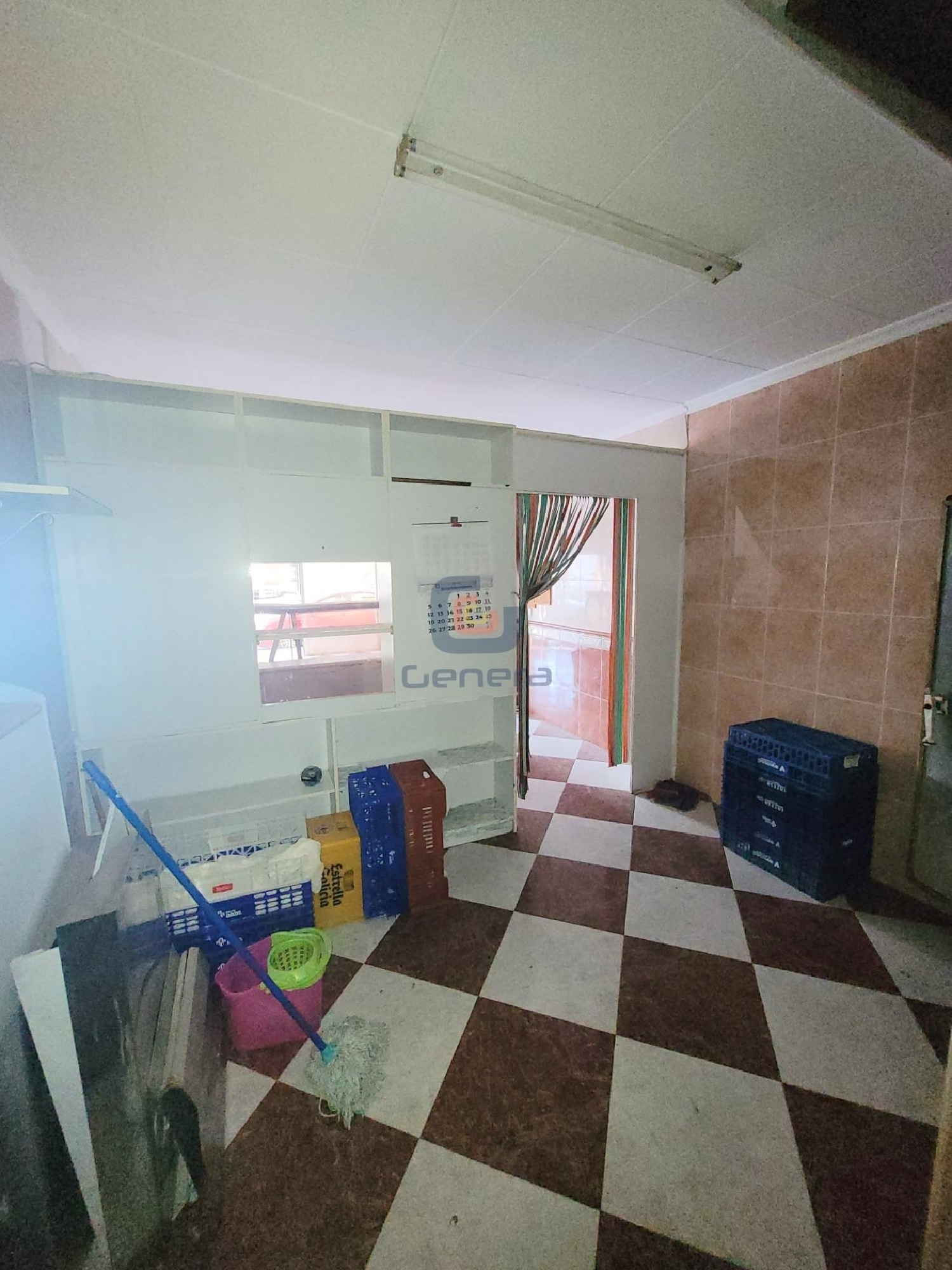  till salu lokal Campoamor Alacantí 4