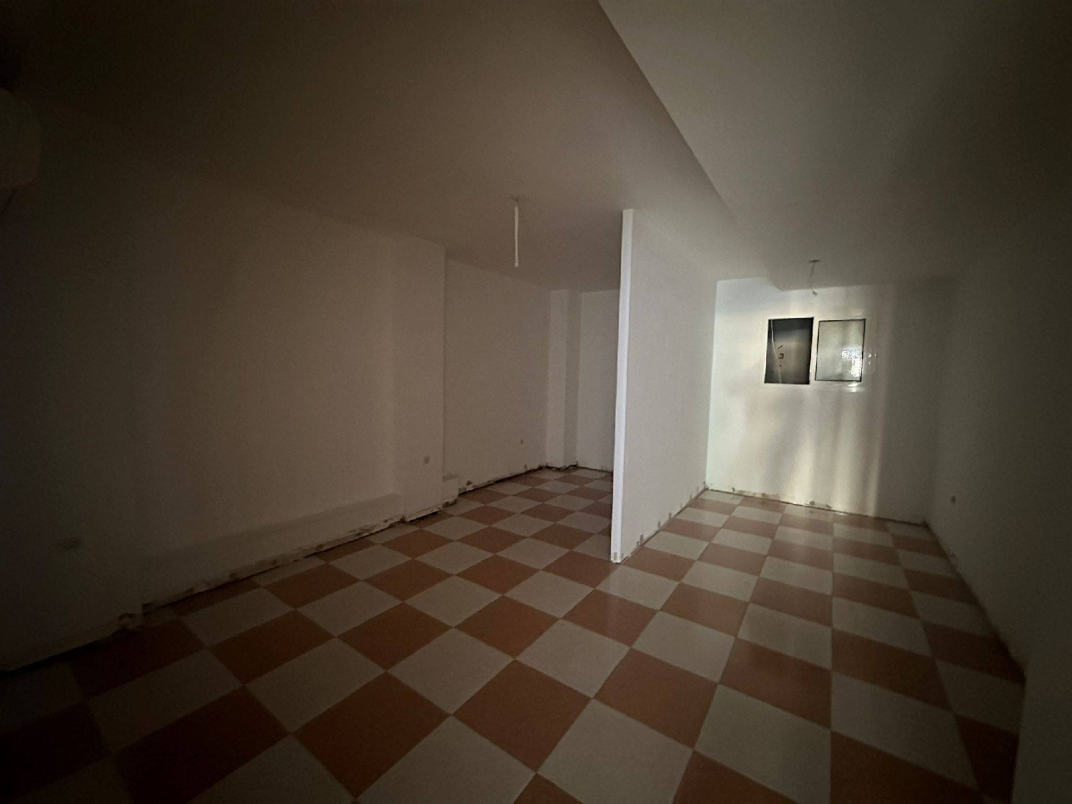  till salu lokal Campofrío Badajoz 4