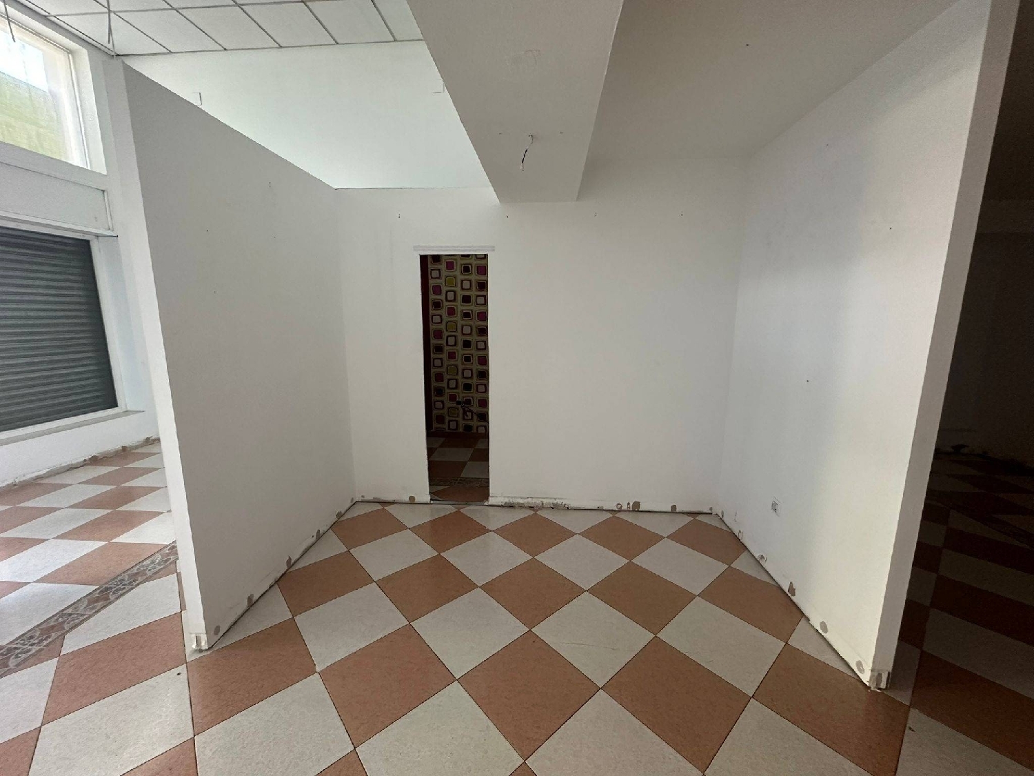 till salu lokal Campofrío Badajoz 3