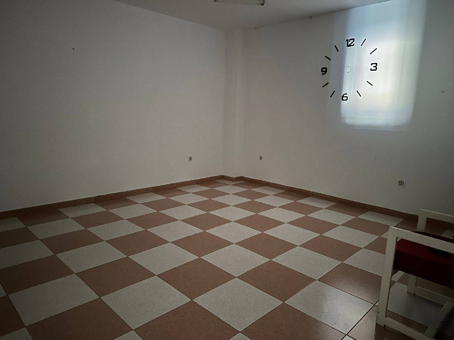  till salu lokal Campofrío Badajoz 5
