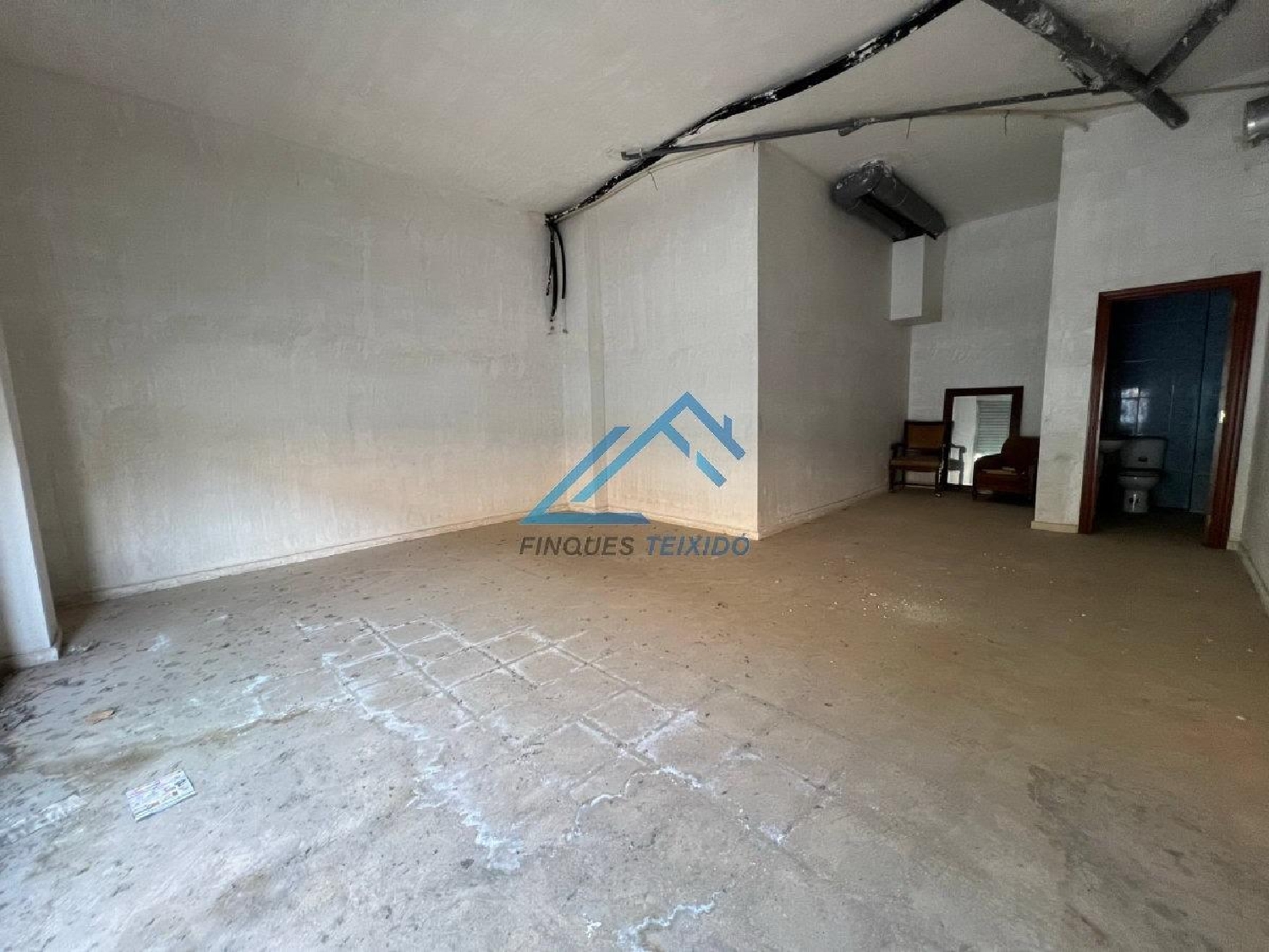  till salu lokal Campsa Tarragonès 7