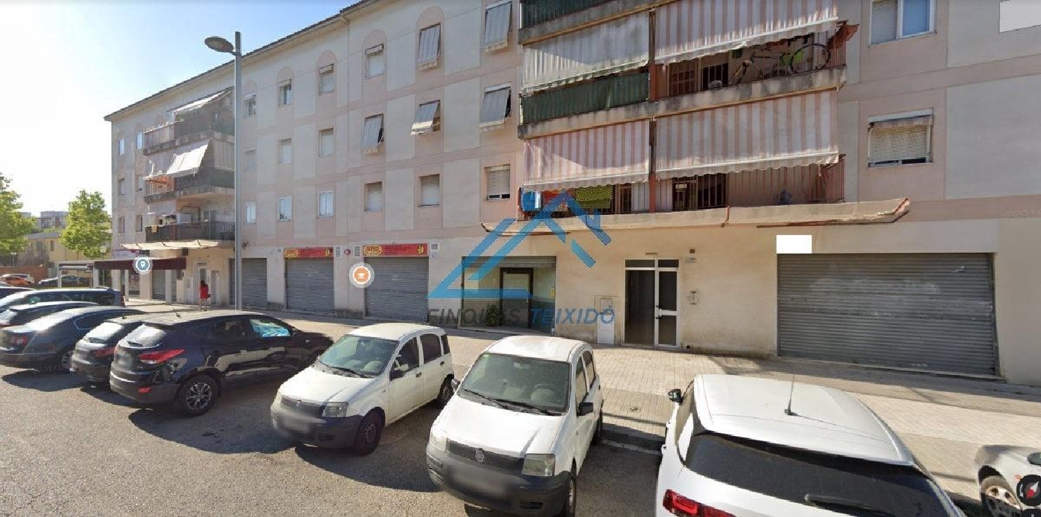 till salu lokal Campsa Tarragonès 2