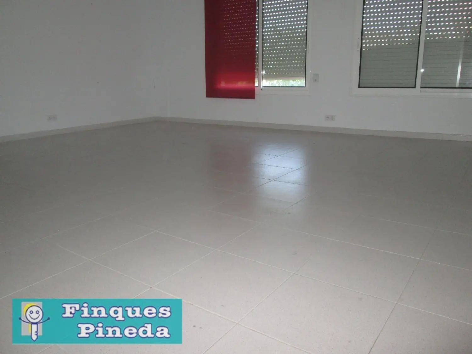 till salu lokal El Poblenou Maresme 2