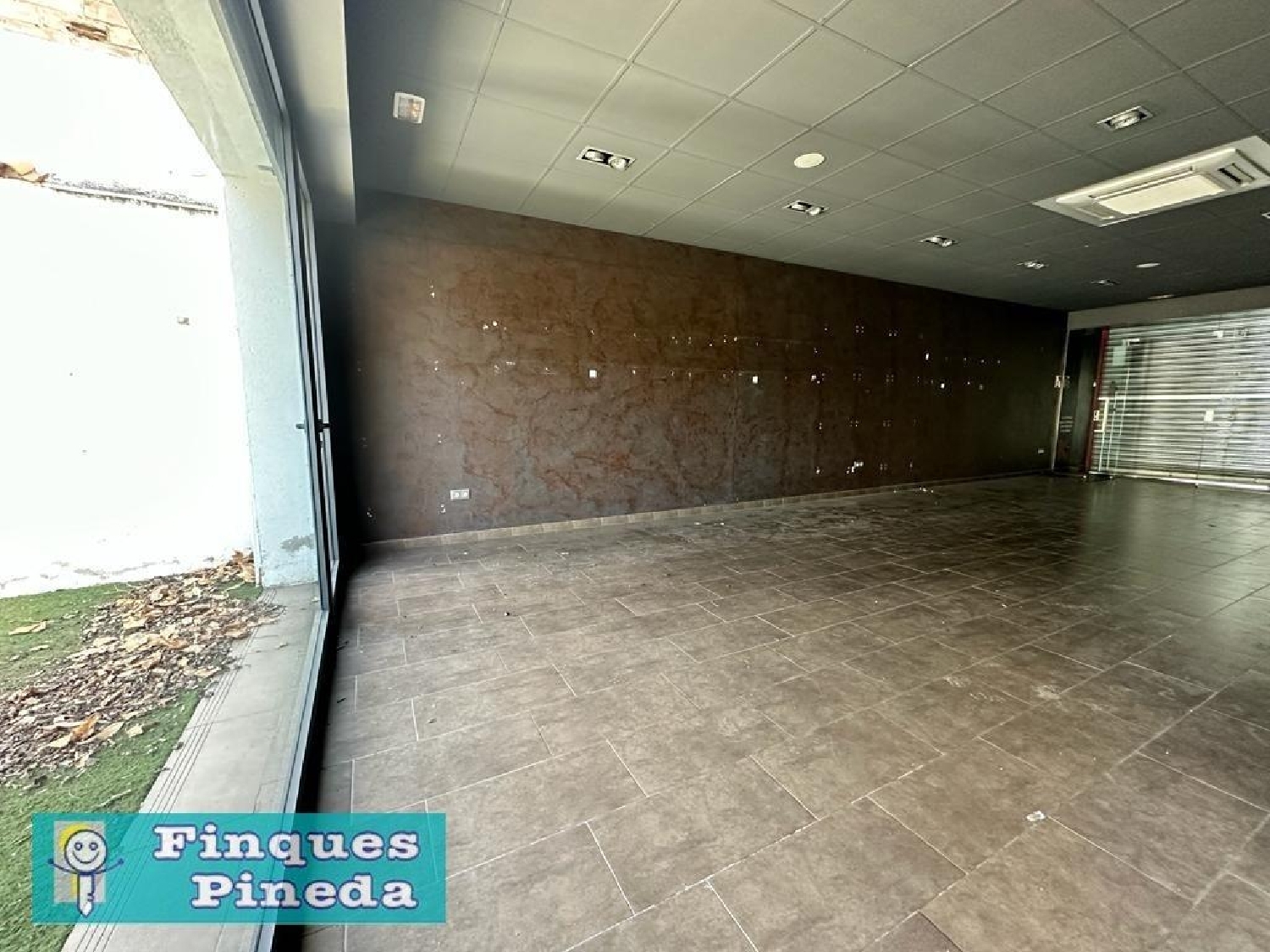  till salu lokal Pinemar Maresme 4