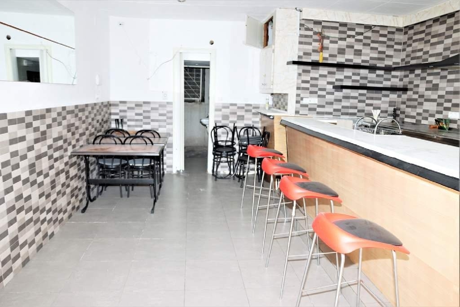  till salu lokal Can Serra Barcelonès 6