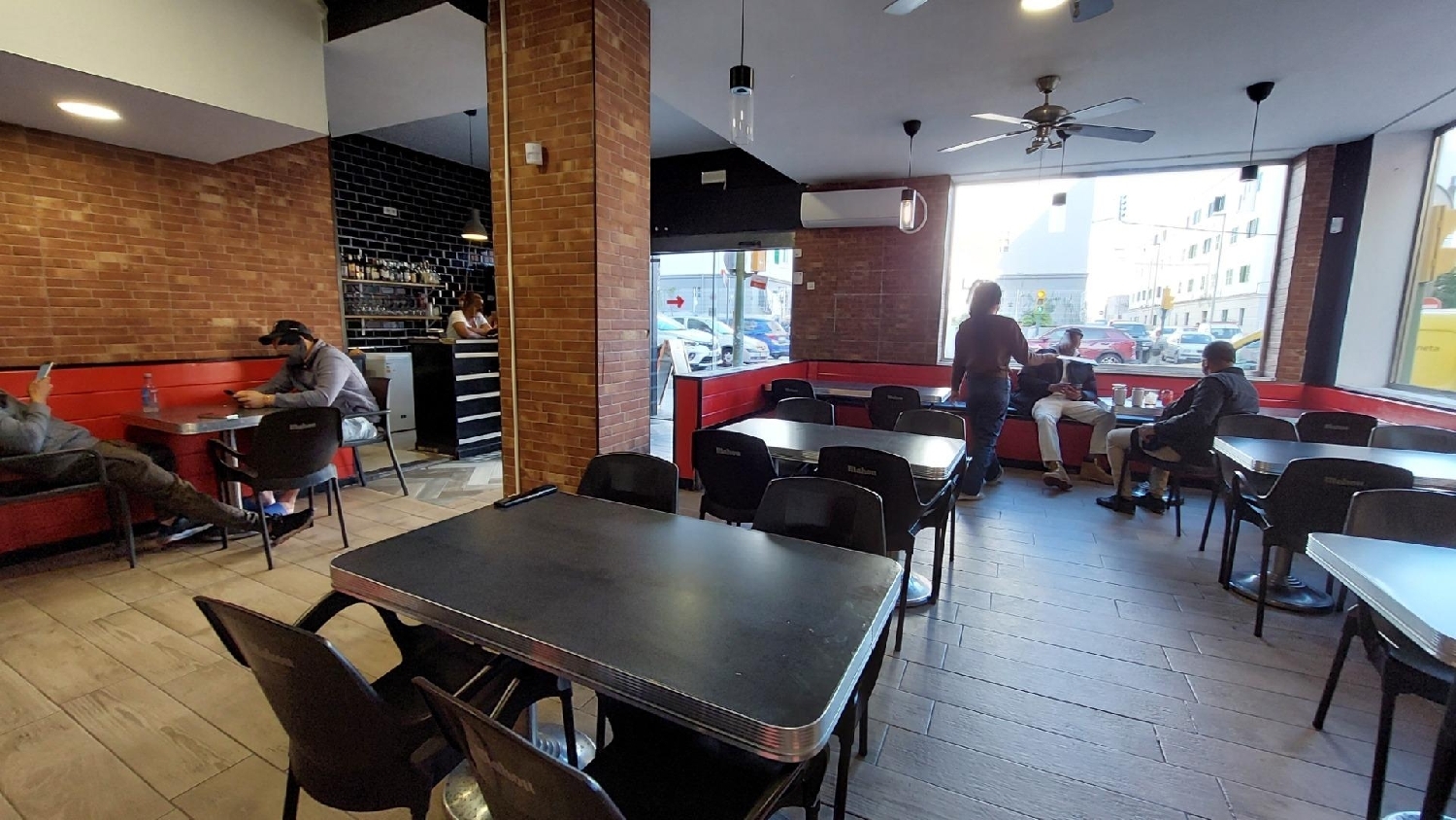  till salu lokal Capitán Salom-Crta. De Valldemosa Palma 8