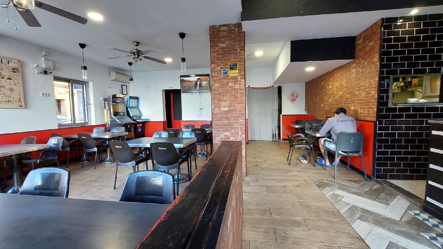 till salu lokal Capitán Salom-Crta. De Valldemosa Palma 3