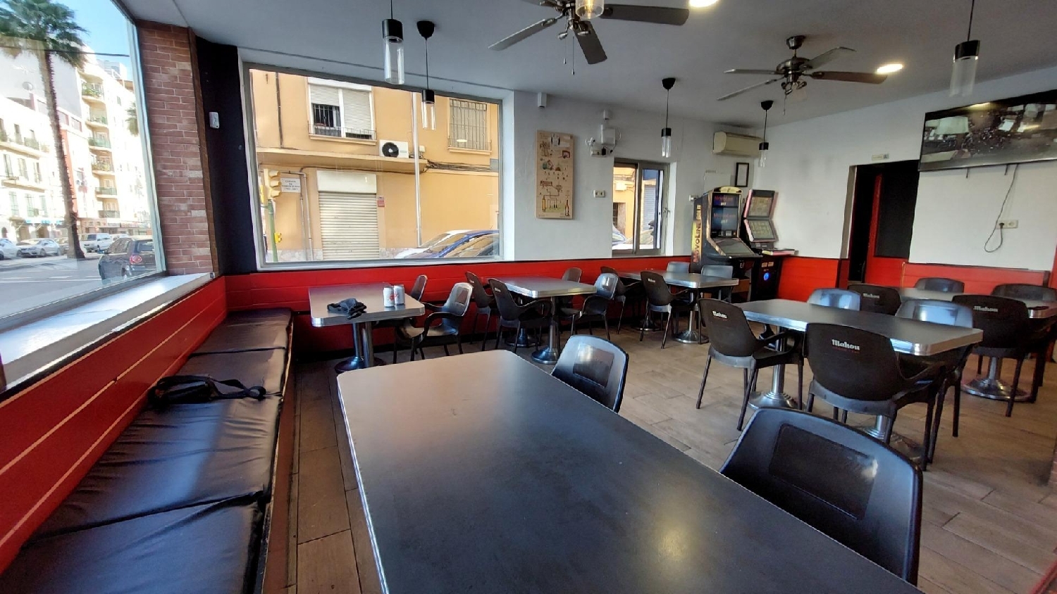  till salu lokal Capitán Salom-Crta. De Valldemosa Palma 7
