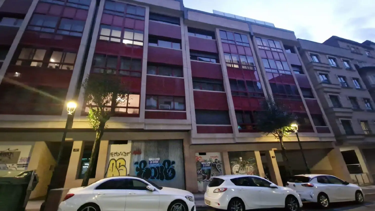  till salu lokal Carballido Vigo 4