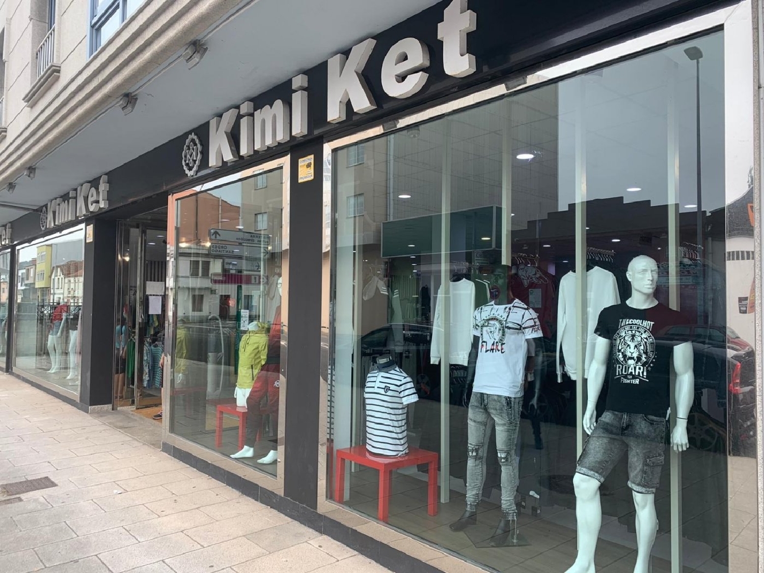  till salu lokal Carballo Bergantiños 3