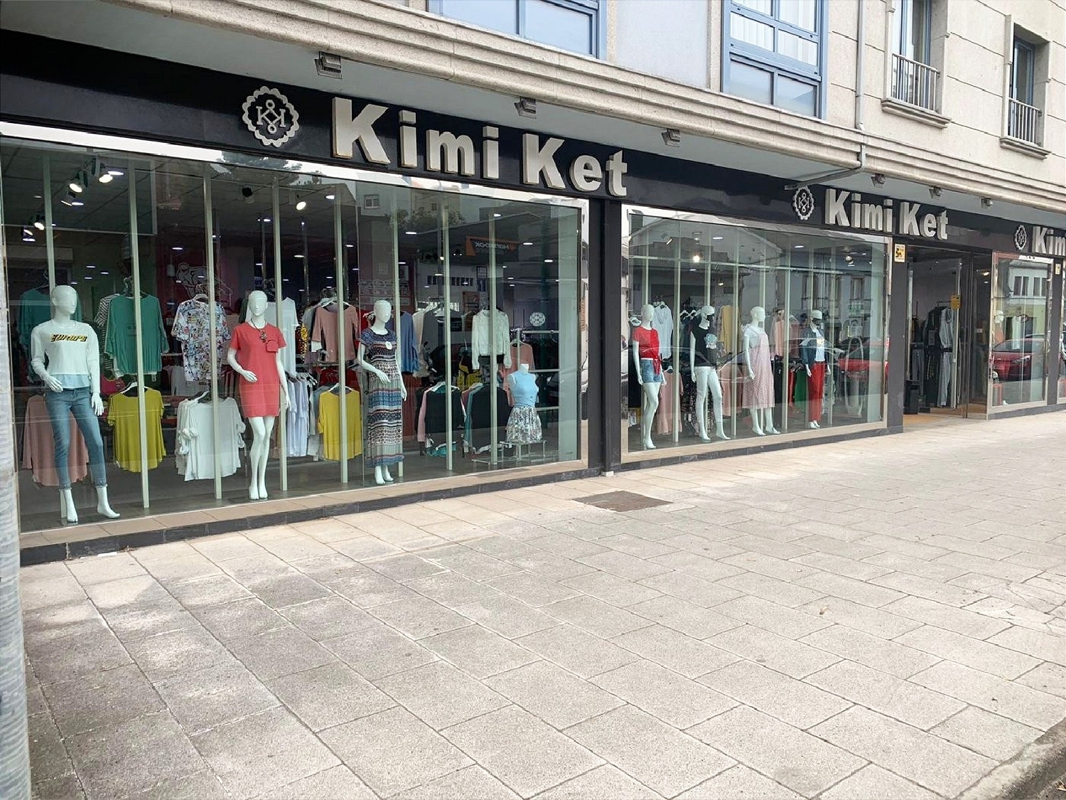 till salu lokal Carballo Bergantiños 1